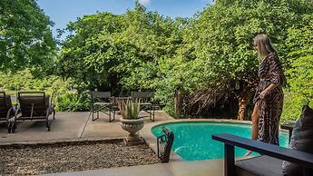 Kambaku River Lodge