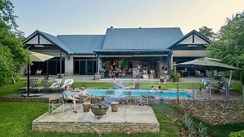 Kambaku River Lodge