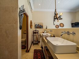 Kambaku River Lodge