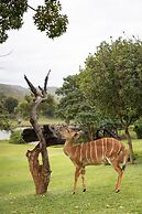 Kambaku River Lodge