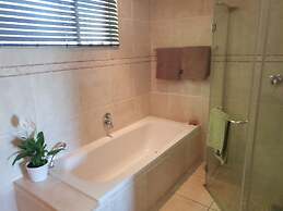 Villa Botanica Executive Guest House