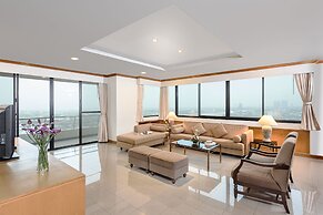 Riverine Place Hotel and Residence