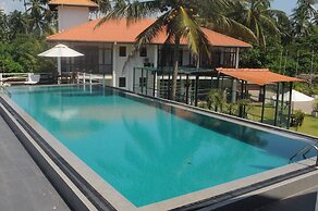 White Villa Resort Aungalla