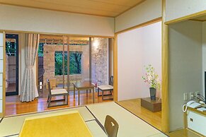 Mori No Izumi