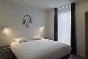 Alpha Hotel
