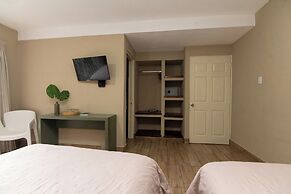 In & Out Hotel