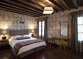 Art Mainalon Hotel