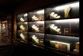 Art Mainalon Hotel