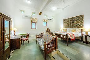 Neemrana Fort-Palace