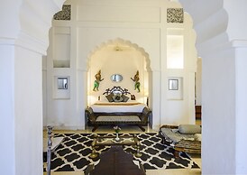 Neemrana Fort-Palace