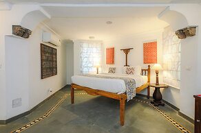 Neemrana Fort-Palace