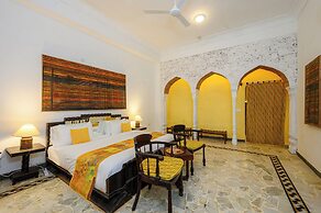 Neemrana Fort-Palace