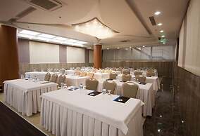 Forum Suite Hotel