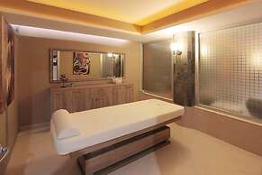 Forum Suite Hotel