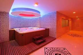 Forum Suite Hotel