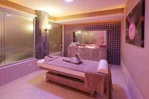 Forum Suite Hotel