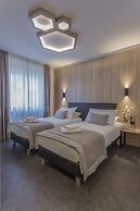 Tourist Hotel