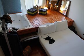 Jacuzzi Rooms