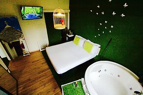 Jacuzzi Rooms