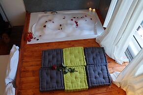 Jacuzzi Rooms