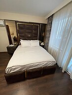 Aymira Suites