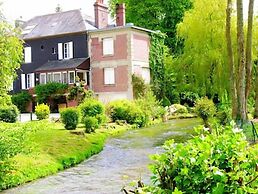 Au Fil de L'eau