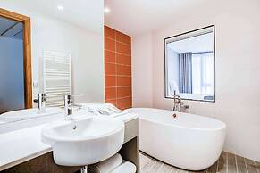 Spark by Hilton Lyon Park Saone