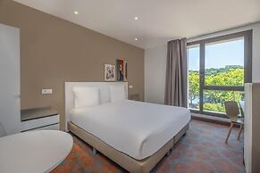 Spark by Hilton Lyon Park Saone