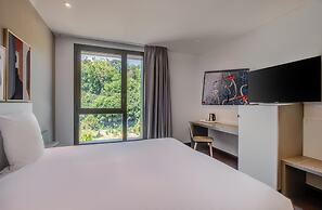 Spark by Hilton Lyon Park Saone