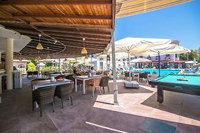 Bahar Hotel (+12 Adult )