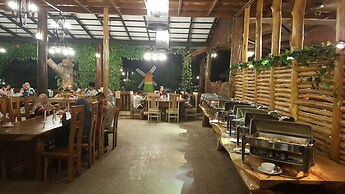 The Acacia Retreat