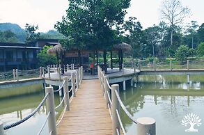 The Acacia Retreat