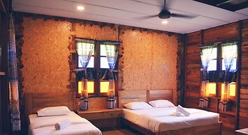 The Acacia Retreat