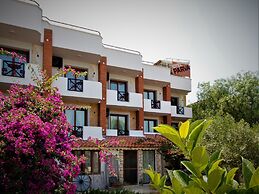 Parva Port Alacati