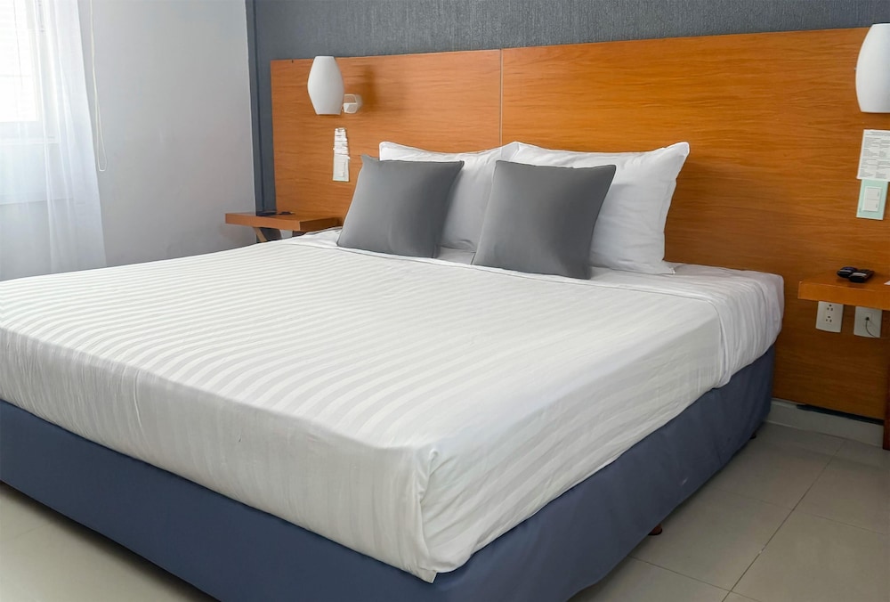 Days Inn by Wyndham Minatitlan