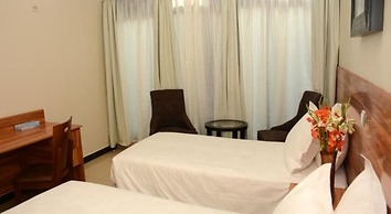 La Posh Hotel