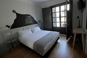 Complutum Hostel