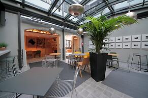 Complutum Hostel