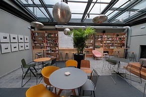 Complutum Hostel