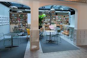 Complutum Hostel