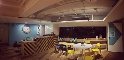 Paper Plane Hostel