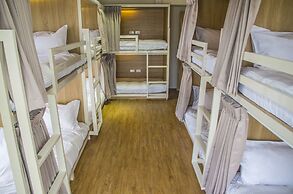 Paper Plane Hostel