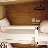 Paper Plane Hostel