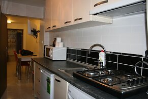 Mete Apartments
