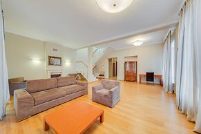 Velich Country Club