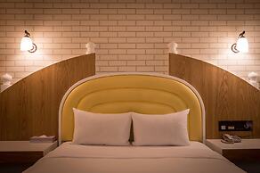 Golden Phoenix Hotel