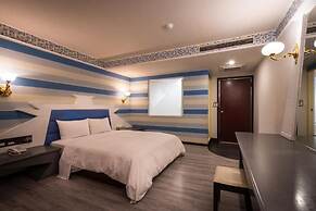 Golden Phoenix Hotel