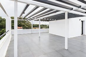 Treebo Premium Corner Stay