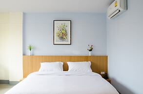 The Impress Sisaket