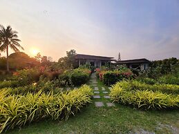 White Knot Khao Yai